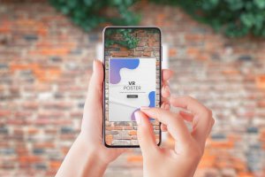 Using a mobile phone to watch street advertisements in virtual reality